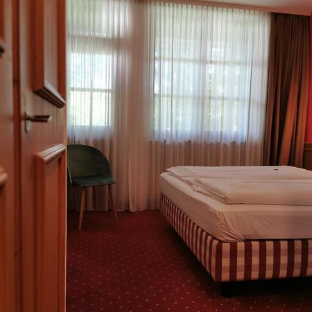 Landhotel Oelmuehle Mombris Bagian luar foto