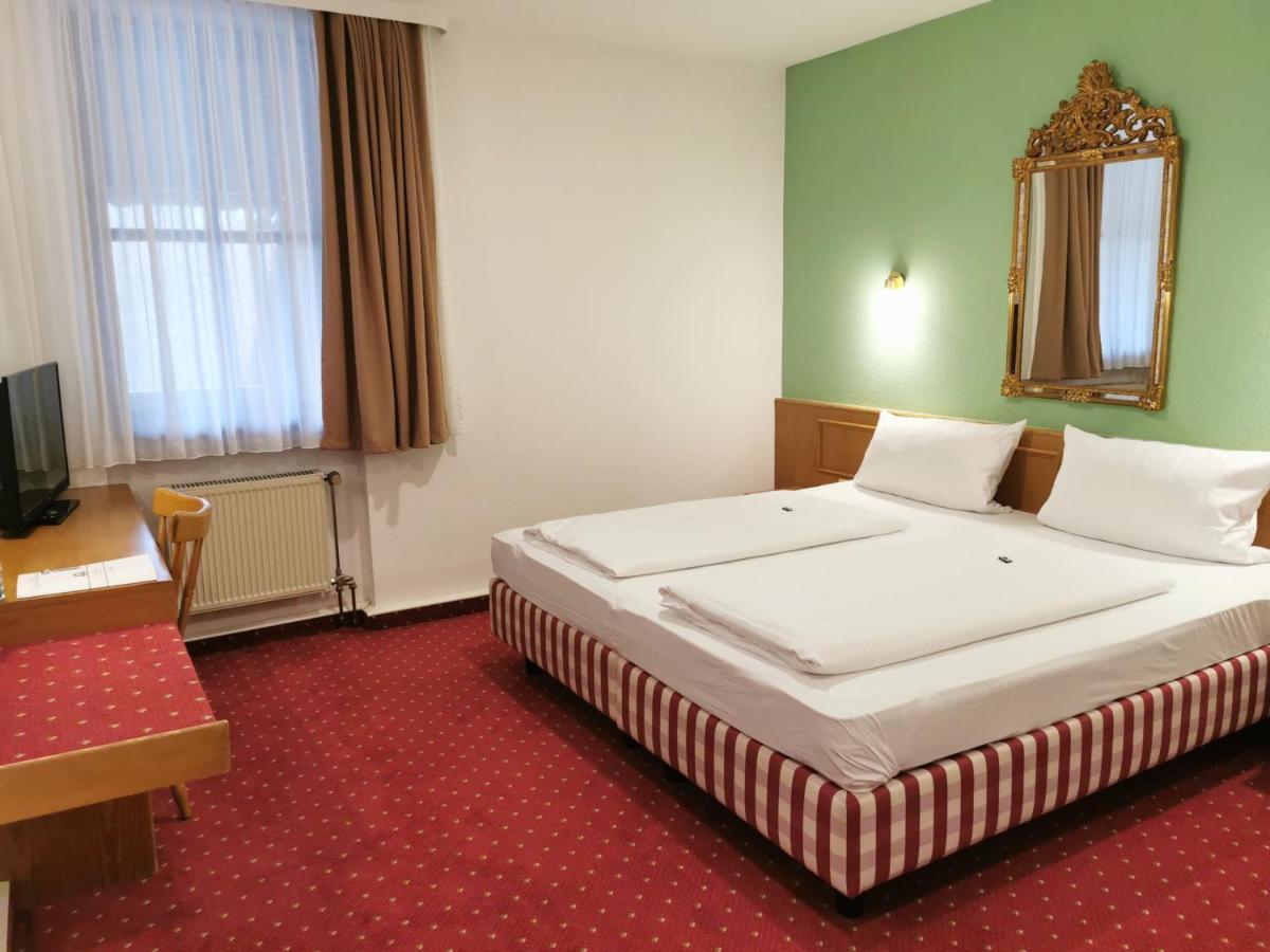 Landhotel Oelmuehle Mombris Bagian luar foto