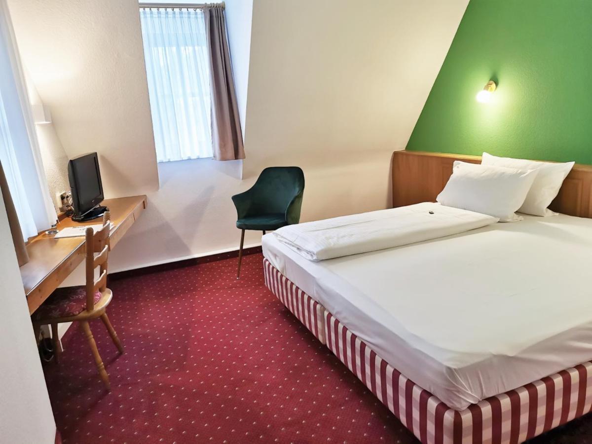 Landhotel Oelmuehle Mombris Bagian luar foto