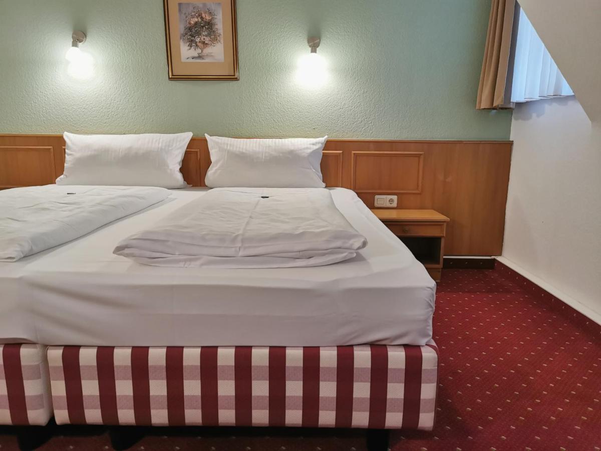 Landhotel Oelmuehle Mombris Bagian luar foto