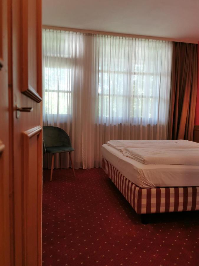 Landhotel Oelmuehle Mombris Bagian luar foto