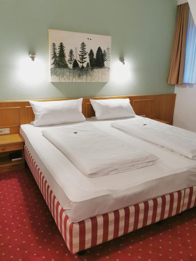 Landhotel Oelmuehle Mombris Ruang foto