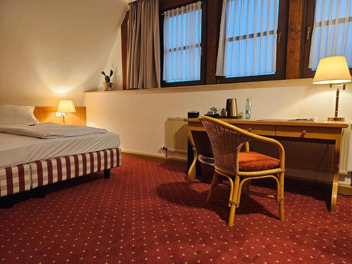 Landhotel Oelmuehle Mombris Bagian luar foto