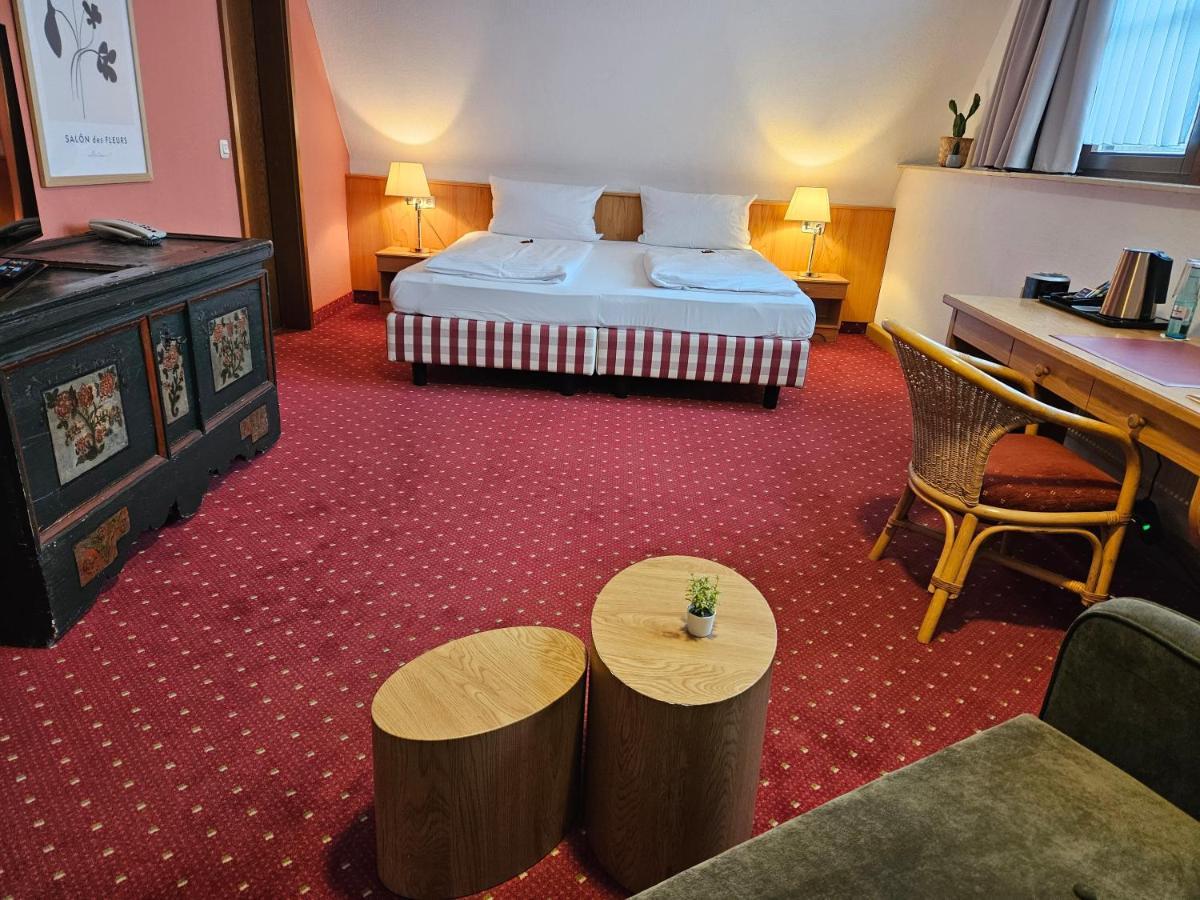 Landhotel Oelmuehle Mombris Bagian luar foto