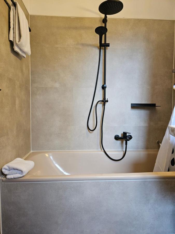 Landhotel Oelmuehle Mombris Bagian luar foto