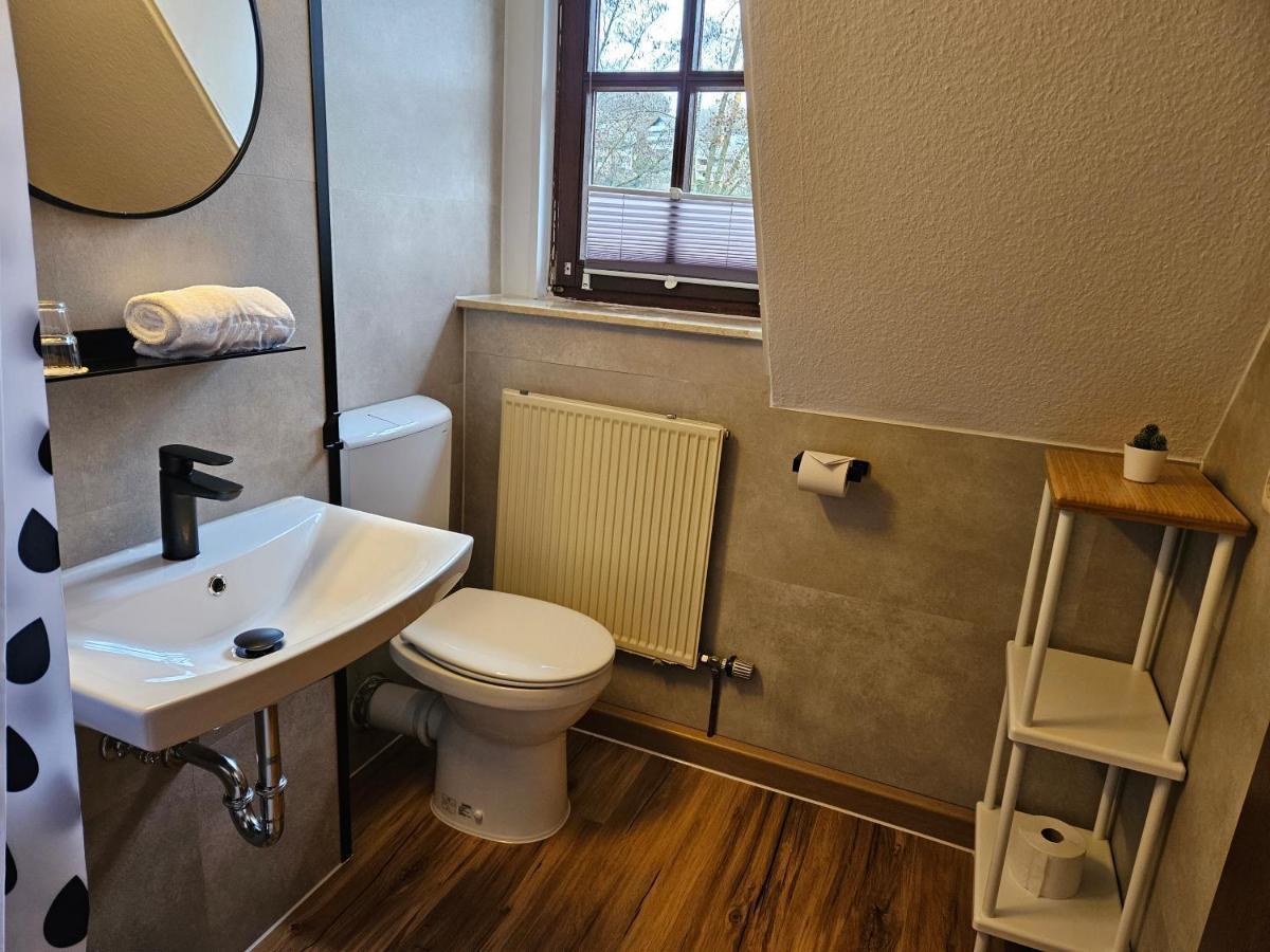 Landhotel Oelmuehle Mombris Bagian luar foto