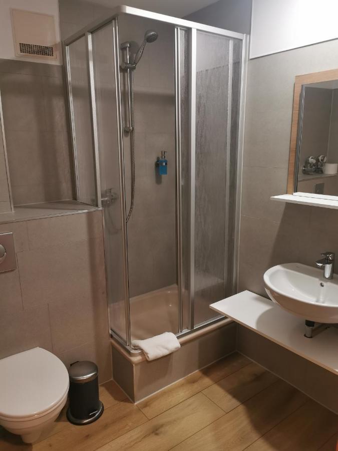 Landhotel Oelmuehle Mombris Bagian luar foto