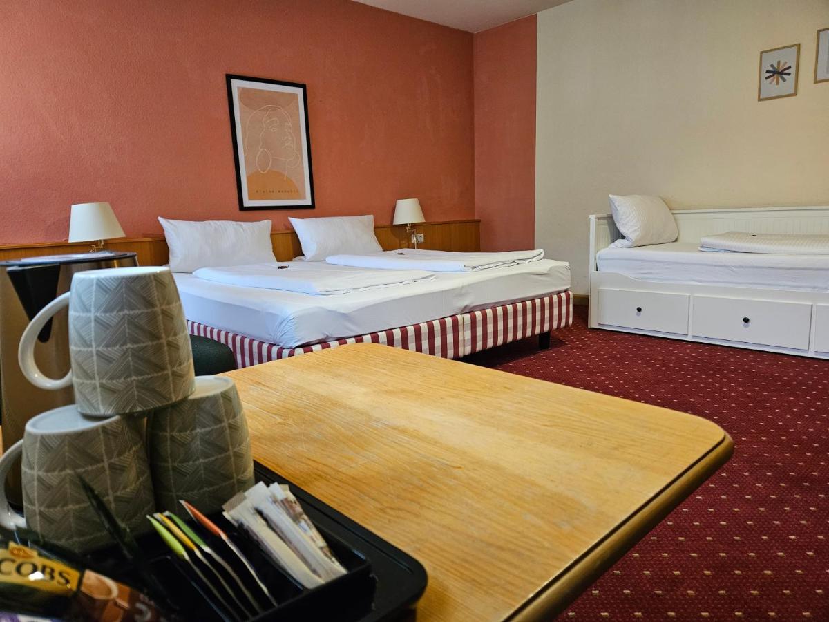 Landhotel Oelmuehle Mombris Bagian luar foto