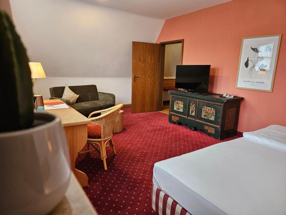 Landhotel Oelmuehle Mombris Bagian luar foto