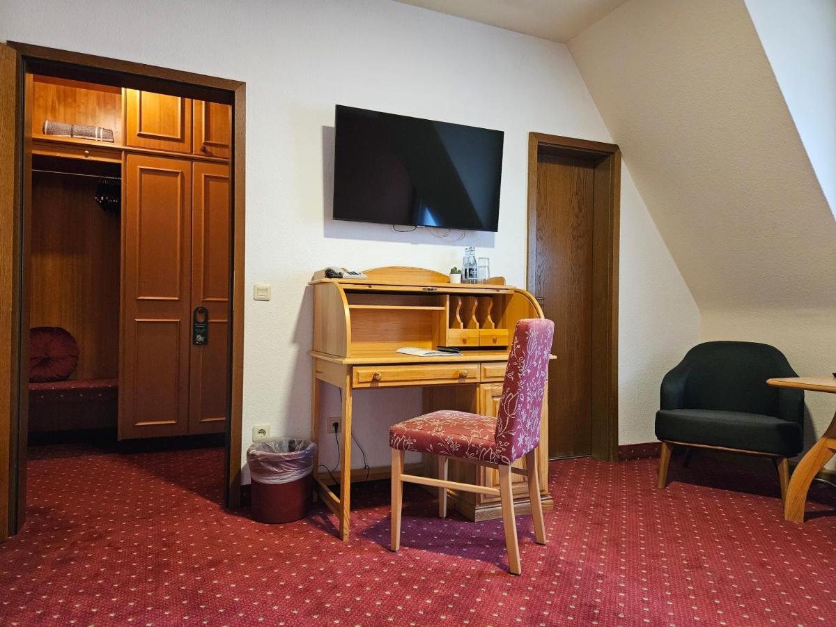 Landhotel Oelmuehle Mombris Bagian luar foto